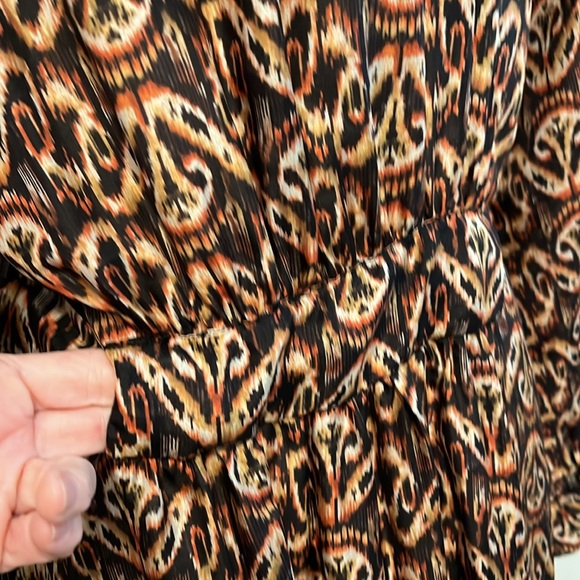 NWOT Momoni Silk Midi - Picture 11 of 14